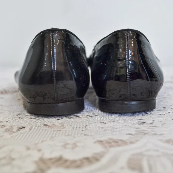Salvatore Ferragamo Black Patent Leather Vara Bow Loafers with Gold Plaque - Picture 5 of 6